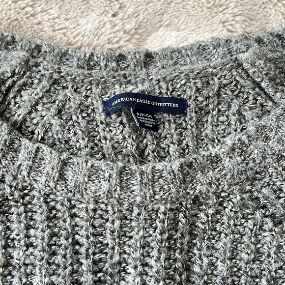 American Eagle grey and blue striped sweater - Picture 2 of 3